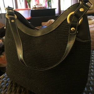Used medium handbag